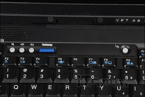 終極移動(dòng)工作站 ThinkPad W500評(píng)測(cè)